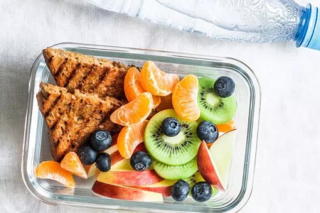 On the Go? 20 Unprocessed Finger Foods For Kids Are Within Reach