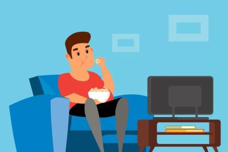 Here’s Why We Overeat in Front of the TV (and How to Stop)