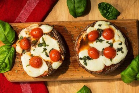 Recipe: Quick English Muffin Pizza