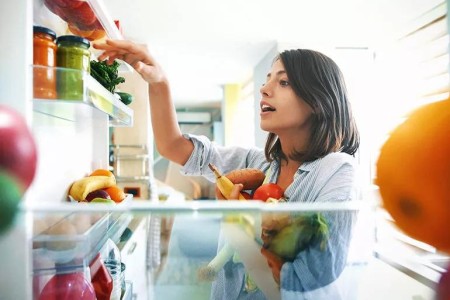 How To Stop Overeating on Weekends