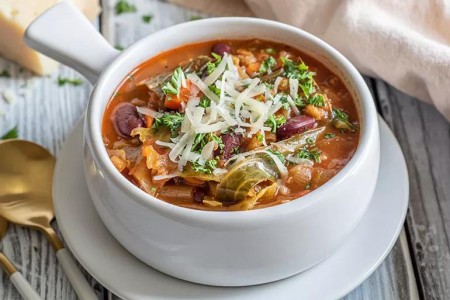 Recipe: Hearty Minestrone Soup With Farro
