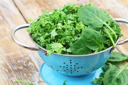 Kale vs. Spinach: Which Is Heart-Healthier?