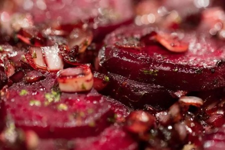 Recipe: Roasted Beet Salad With Bacon, Figs and Walnuts