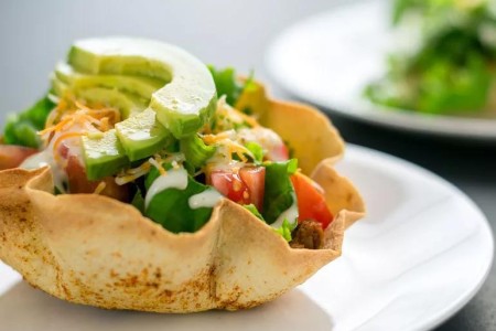 Recipe: Taco Salad With Beef and Avocado