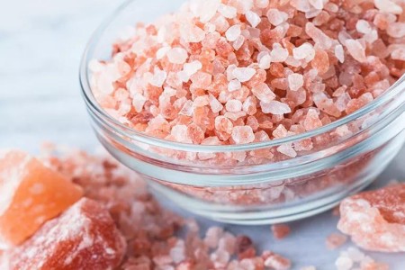 Do Sea Salt, Kosher Salt and Pink Salt Beat Table Salt?