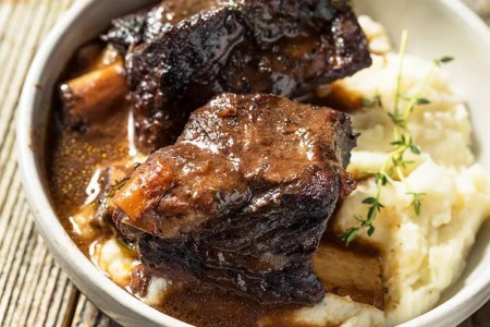 Recipe: Braised Short Ribs With Fennel Seed and Cider Vinegar
