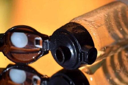 Are There Any Health Benefits to Drinking a Gallon of Water a Day?