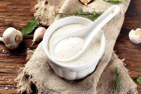 Recipe: Protein-Rich Creamy Garlic Dressing