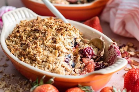 Recipe: Warm Berry Crisp