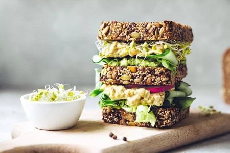 What Are the Health Benefits (and Risks) of Eating Raw Sprouts?