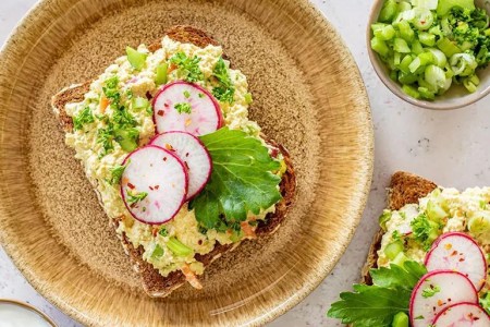 Recipe: Herb-Friendly Egg Salad With Tofu