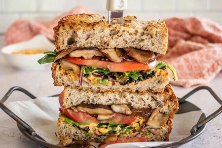 Recipe: Caramelized Shiitake, Lettuce and Tomato Sandwich