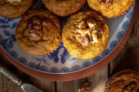 Recipe: Pumpkin-Apple-Chia Muffins