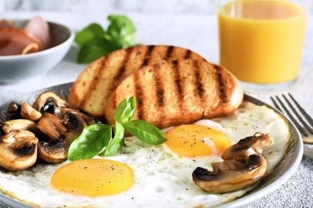 The Connection Between Food and Your Mood