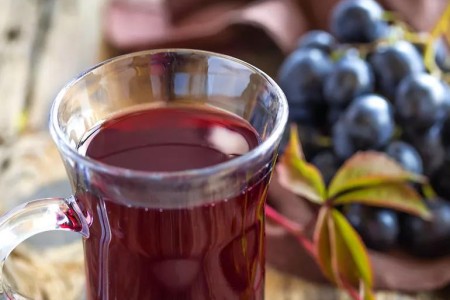 Health Benefits of Resveratrol — and Should You Take It?