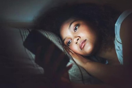 Why You Should Ditch Your Phone Before Bed