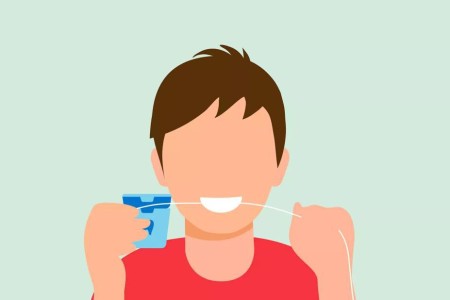 Should You Floss Before or After Brushing?