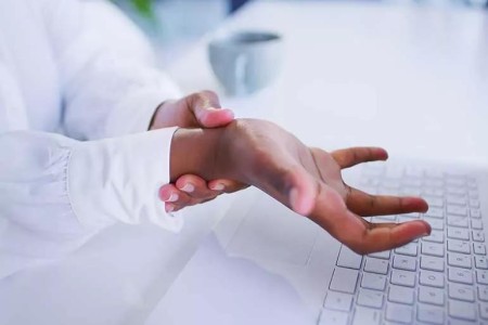 3 Stretches To Prevent or Relieve Carpal Tunnel