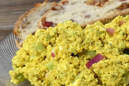 Recipe: Eggless Tofu Salad Sandwich