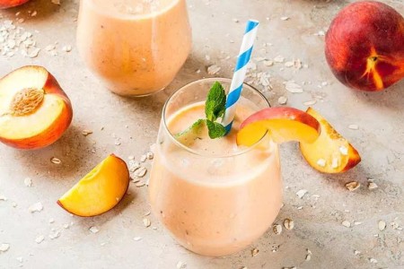Recipe: Peach-Vanilla Yogurt Smoothie