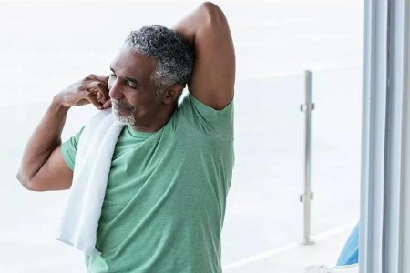 Active Stretching: What It Is and How To Do It