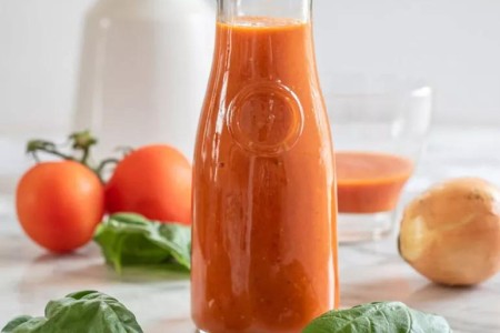 Recipe: Healthy, Homemade 4-Ingredient Tomato Sauce