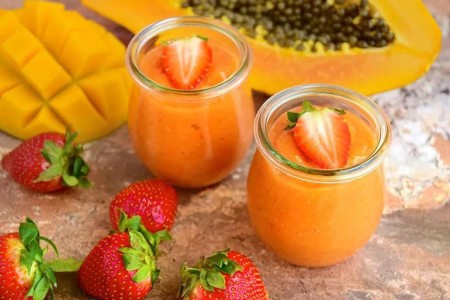 Recipe: Mango Strawberry Smoothie
