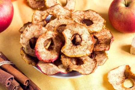 Recipe: Chewy Cinnamon Apple Chips