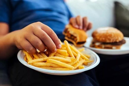 13 Reasons Why People Overeat