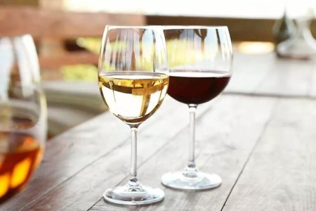 Are Some Alcoholic Drinks Healthier?