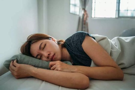 Is It Bad To Sleep in a Bra?