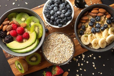 Pros and Cons of a High-Carb Diet: Can You Lose Weight?