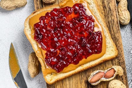 Recipe: Fruit-Forward PB&J