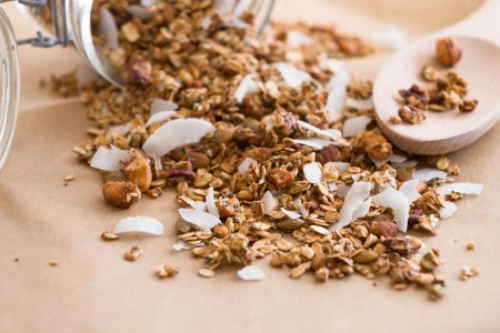 Recipe: Healthy Almond and Coconut Trail Mix