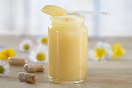 Are There Benefits to Royal Jelly?