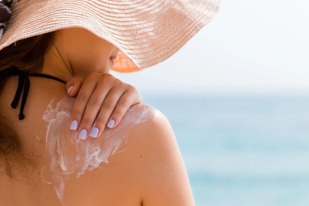 How Sunscreen Affects Tanning