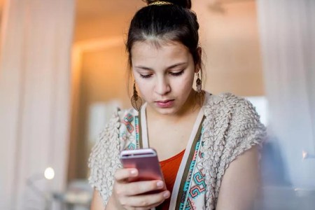 Is it Possible to Become Addicted to Social Media?