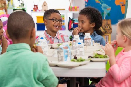 What to Do When My Child (or a Kid in Their Class) Has Molluscum Contagiosum