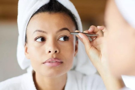5 Ways to Get Overplucked Eyebrows to Grow Back