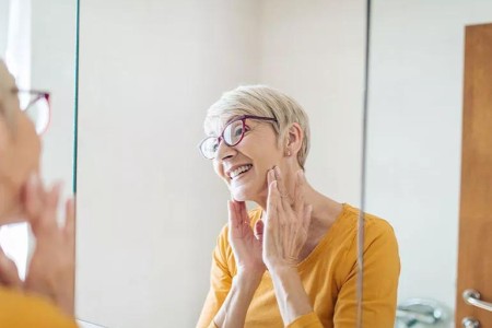 What You Need to Know About Aging Skin