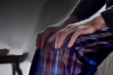 Why Do I Have Knee Pain at Night?
