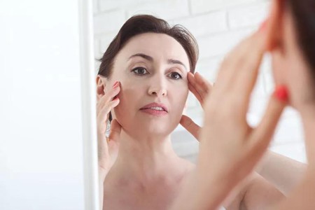 Here’s How Menopause Affects Your Skin and Hair