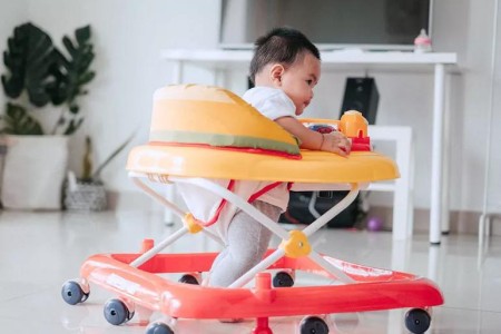 Are Infant Walkers Safe? Here’s What New Parents Need to Know