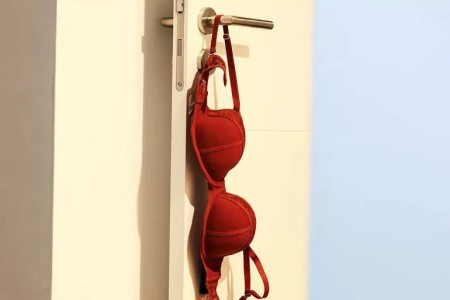 Is It Bad to Not Wear a Bra?