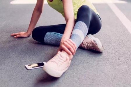 Chronic Heel Pain? 4 Home Remedies for Your Plantar Fasciitis