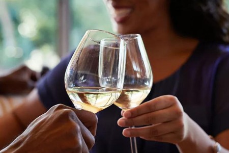 Does Alcohol Affect Cholesterol?