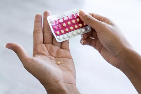 6 Safe Ways To Stop Your Period