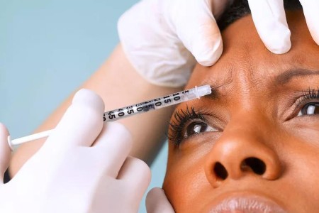 Here’s How Baby Botox Is Different From (and Similar To) Its Older Sibling