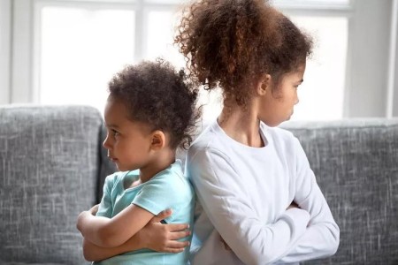 10 Tips for Dealing With Sibling Rivalry
