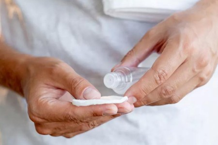 8 Tips for Getting Rid of Oily Skin